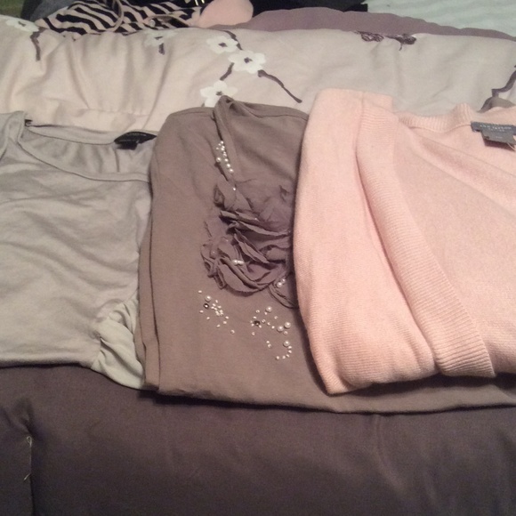 Ann Taylor Bundle three shirts - Picture 2 of 4