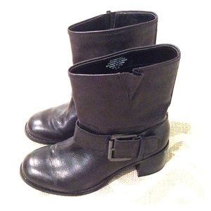 Black boots, size 6.5