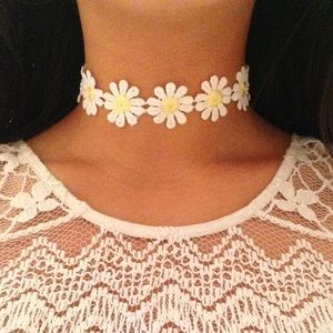 flower choker!