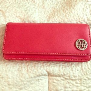 Dana Buchanan Wallet