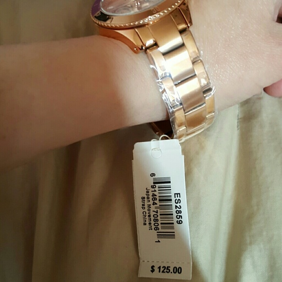 Sale! Brand New Fossil Watch Rose Gold - Authentic