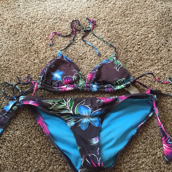 Hurley Other - Hurley bikini set