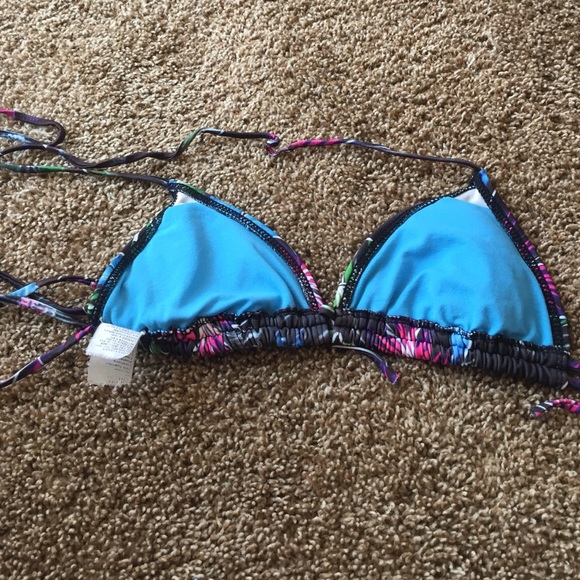 Hurley bikini set - Picture 3 of 3
