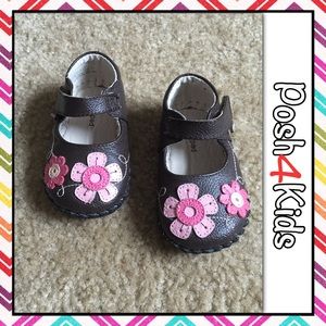 PediPed Leather Shoes🎉Hp 8/14🎉