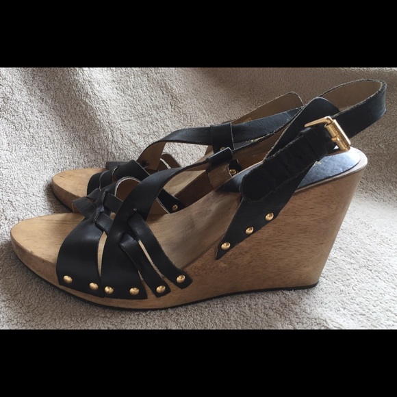 Summer Closeout!!! Michael  Kors Wedge - Like new