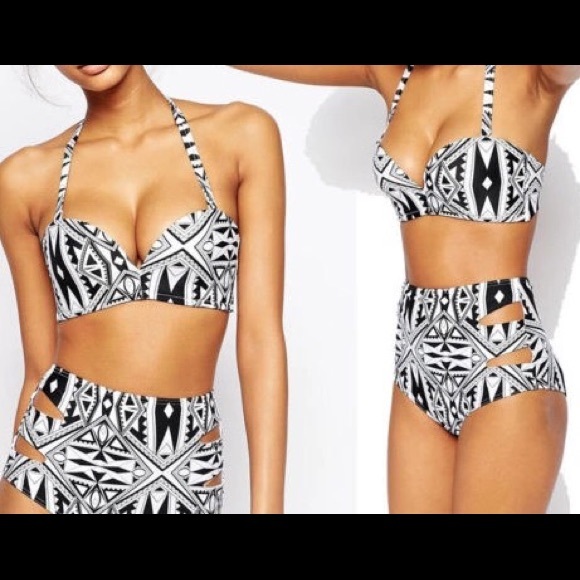 Other - SW 144 Blank and white bikini set