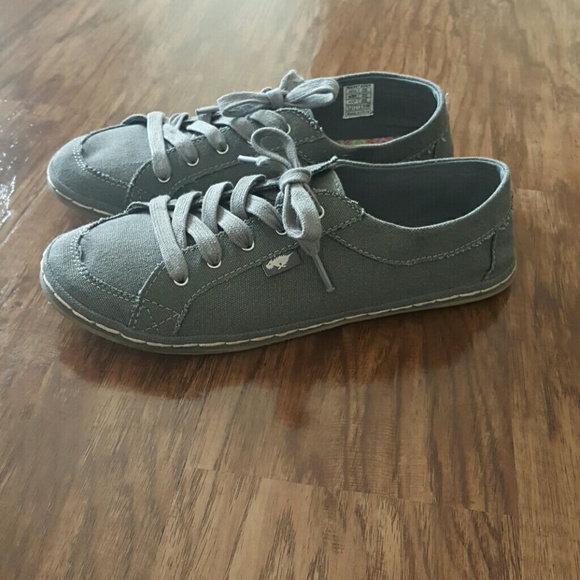 🔴SOLD On Merc🔴 Rocketdog Sneakers