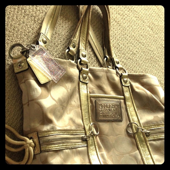 Coach Signature Poppy Bag - Picture 1 of 4
