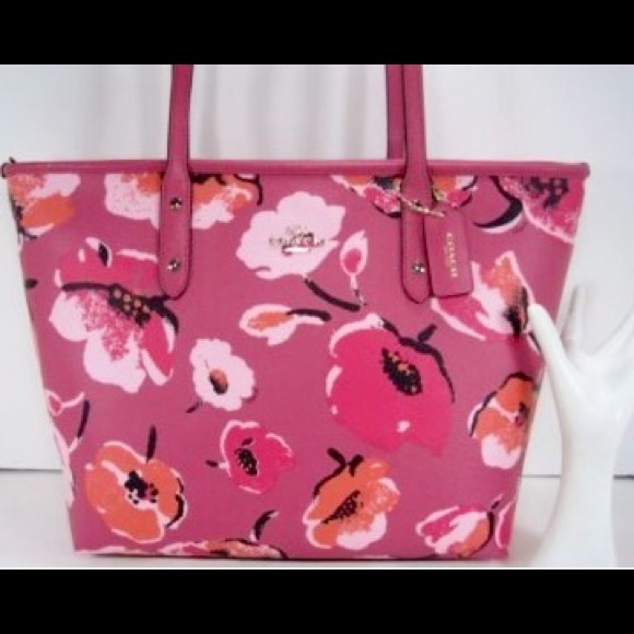 NWT Coach Wildflower Tote - Picture 1 of 2