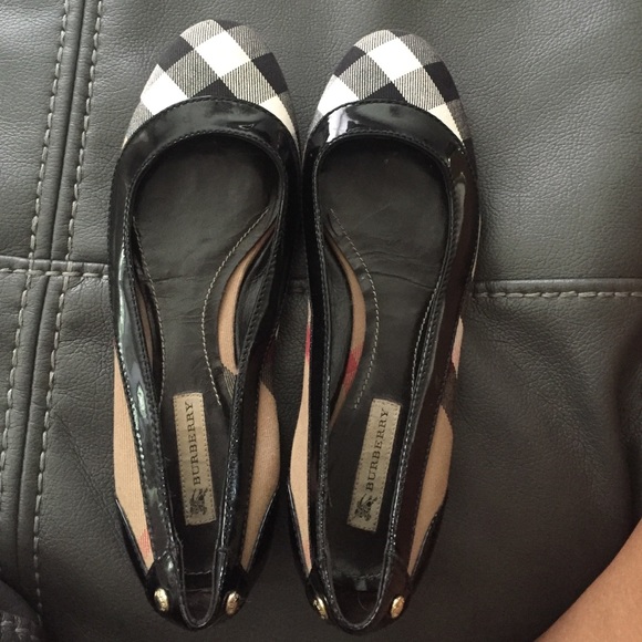 Burberry Nova Check Black Patent Leather Flats