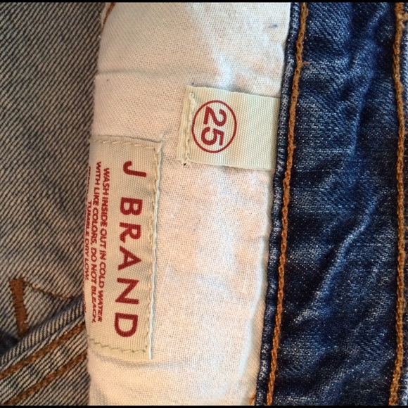 J BRAND STAR SHORTS - Picture 4 of 4