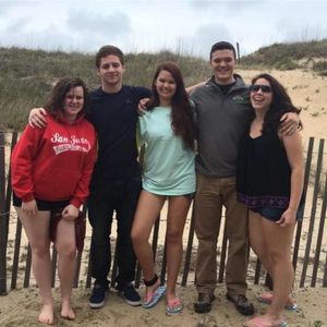 Meet your Posher, Mya