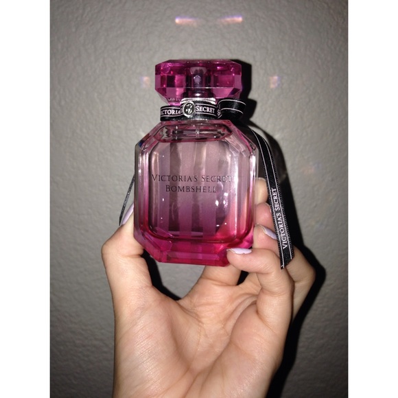 VS Bombshell perfume