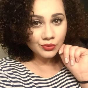 Meet your Posher, Karine