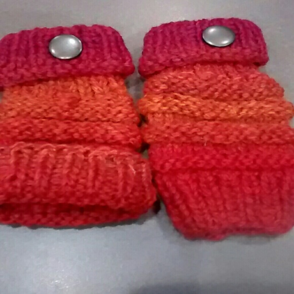 !!!HP!!! Child's Fingerless Gloves NWOT - Picture 3 of 4