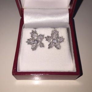 18k Gold/ .50 carats Custom made diamond earrings