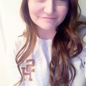 Meet your Posher, Alyssa