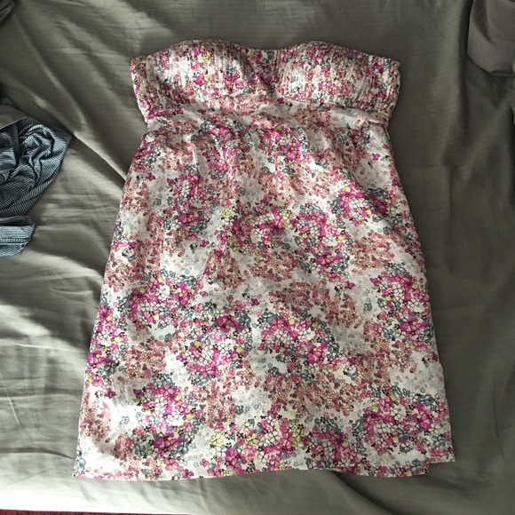 Floral strapless mini dress