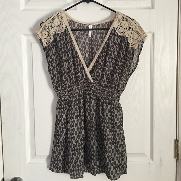 Sheer lace sleeve top