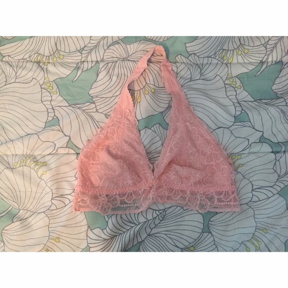 NWOT VS PINK unlined lace halter bralette
