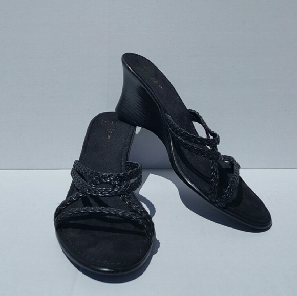 Itailian Shoemakers Black Wedges