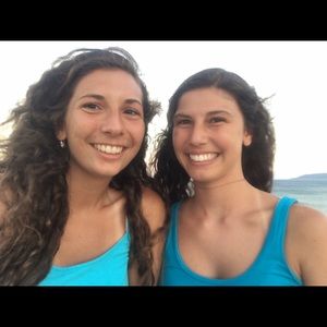 Meet your Posher, Dina