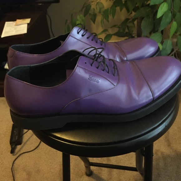 Men Gucci dress shoes