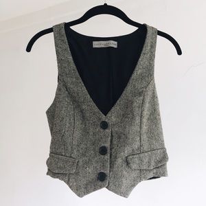 Gray Tweed Style Cropped Vest