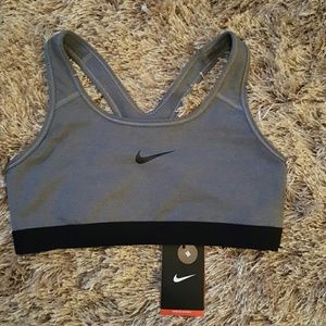 NWT Classic Nike Sports Bra
