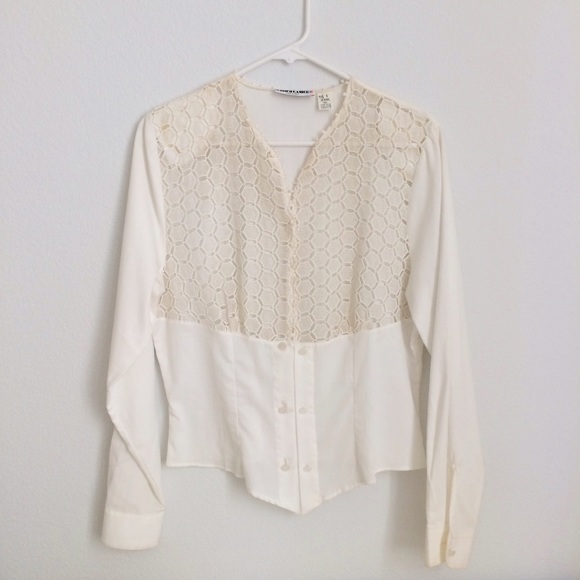 Enara Camise Blouse with Detailing Lace & Buttons