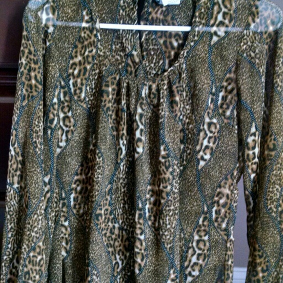 Sheer tunic top - Picture 3 of 4