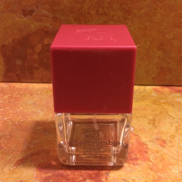 abercrombie perfume