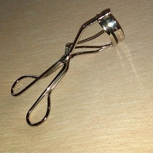Eyelash Curler