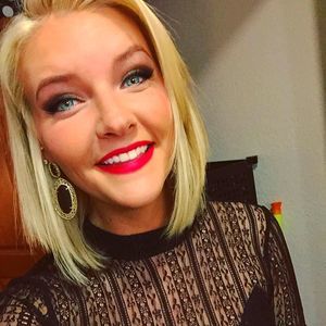 Meet your Posher, Michaela