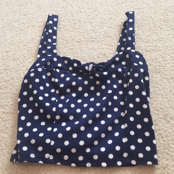 Adorable blue and white polka dot crop top - Picture 1 of 4