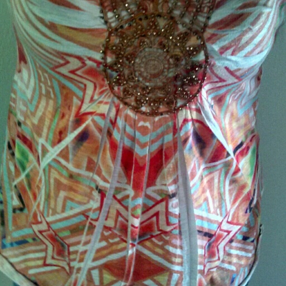 Adorable summer top - Picture 3 of 4