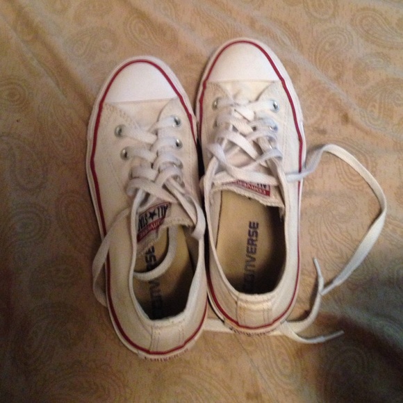 White low top converse