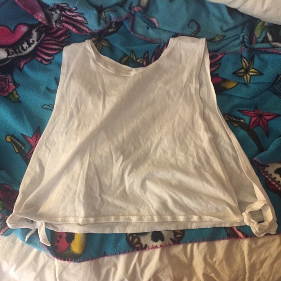 White muscle tee