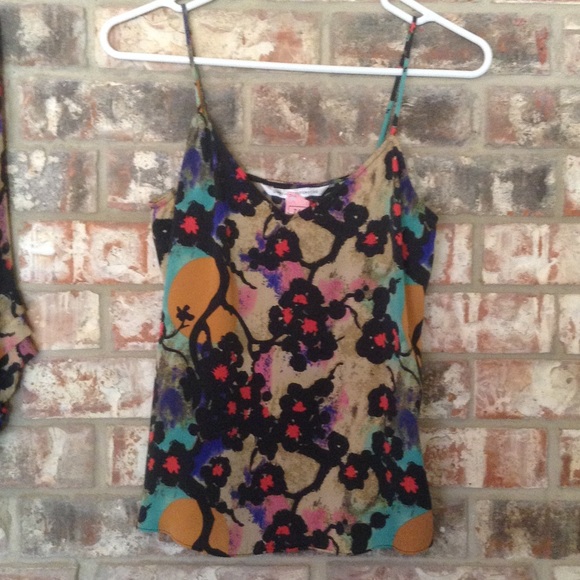 Diane Von Furstenberg silk blouse and cami - Picture 2 of 4