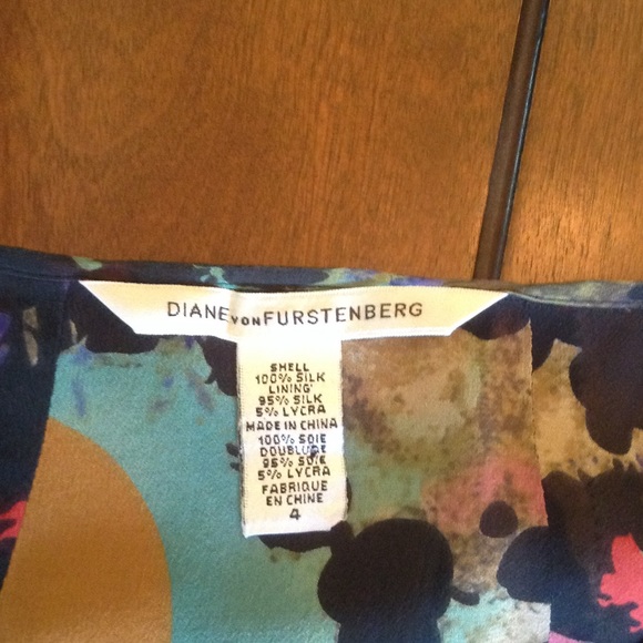 Diane Von Furstenberg silk blouse and cami - Picture 3 of 4
