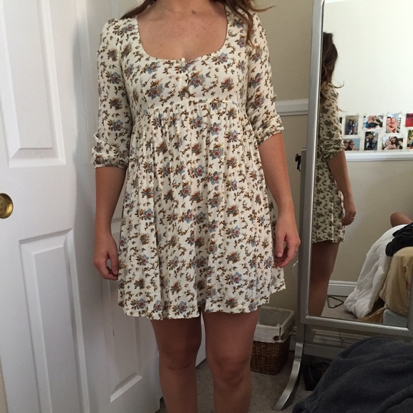 Cream summer 3/4 sleeve dress