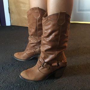 Steve Madden country heeled boots. Lightly worn!