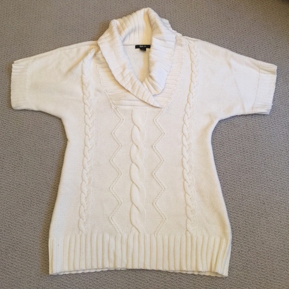 Short sleeve sweater dress, cream
