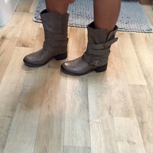 Steve Madden boots