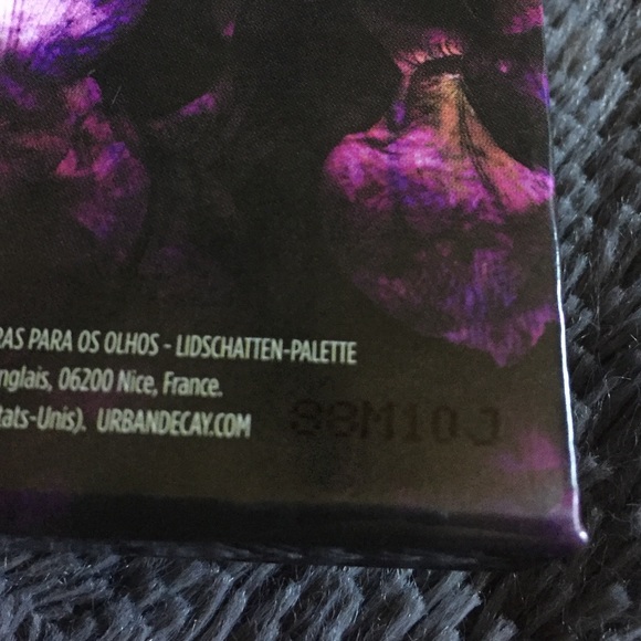 Urban Decay Shadow Box *sold* - Picture 4 of 4