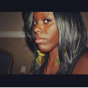 Meet your Posher, Destiny