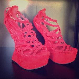 Wild Diva Red Gravity Heel-less heels. Size 7