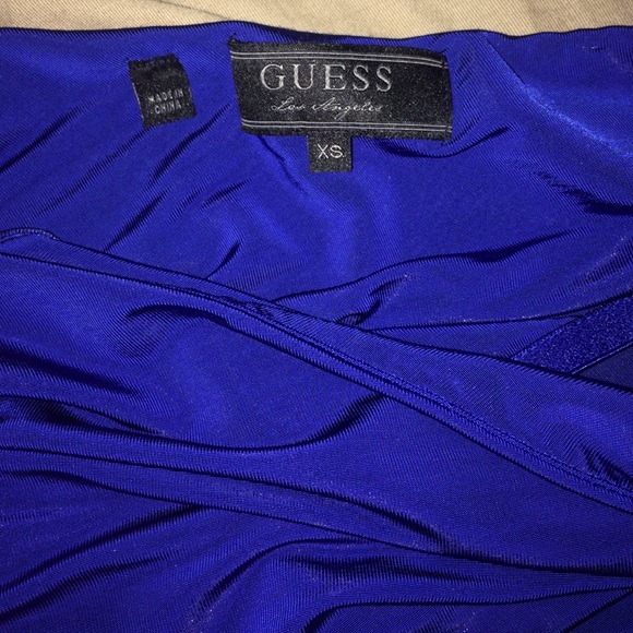 💙Guess💙 One Shoulder Top - Picture 3 of 3