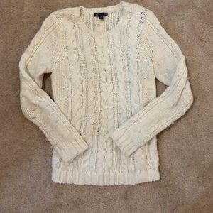 Gap cable knit sweater!
