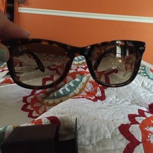 Pocket folding ray bans with case.